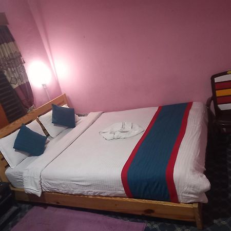 פוקהרה Galaxy Inn Guest House מראה חיצוני תמונה