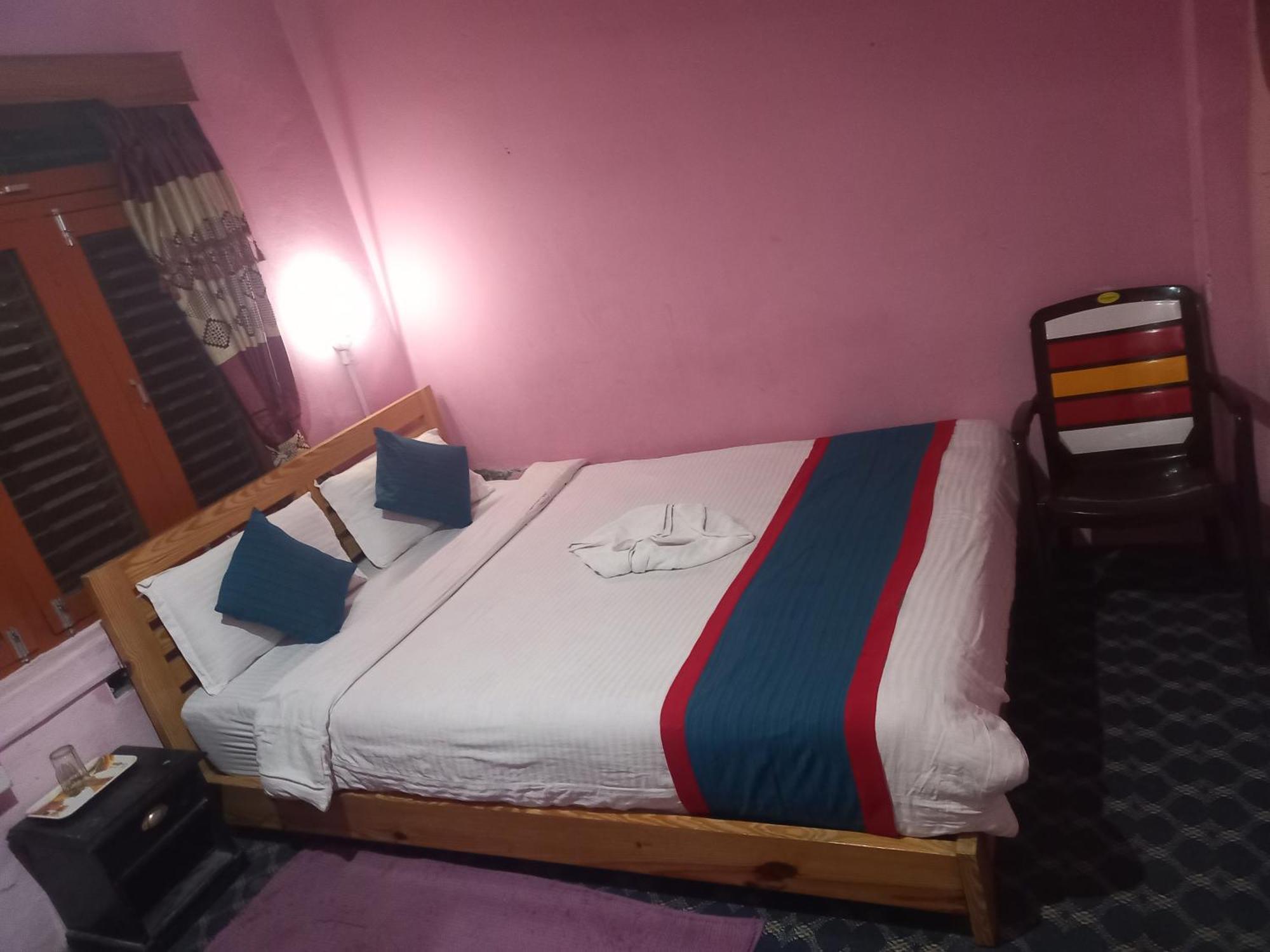 פוקהרה Galaxy Inn Guest House מראה חיצוני תמונה
